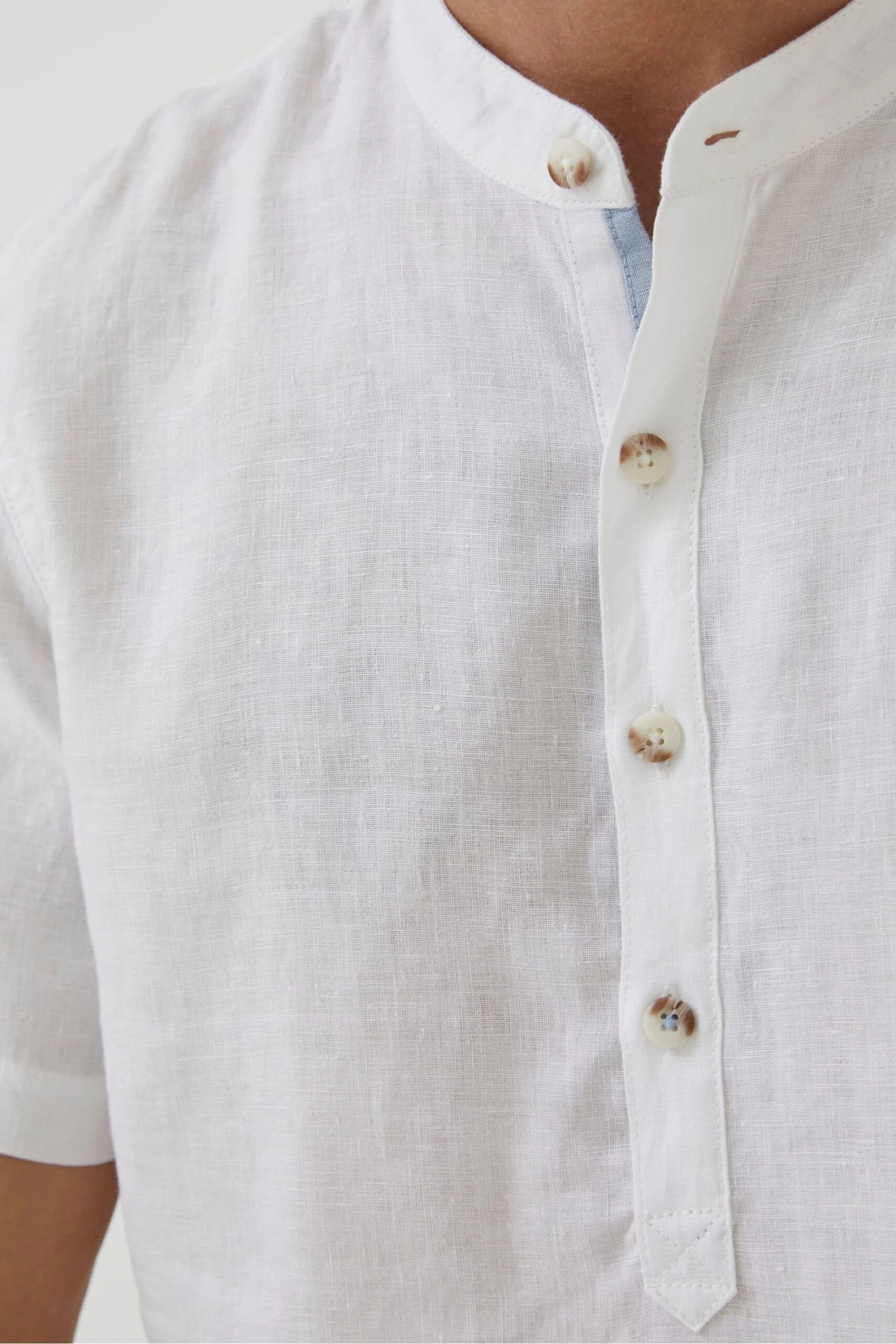 FatFace White Pop Over Linen Shirt 5 FatFace White Pop Over Linen Shirt - Image 3