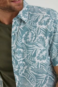 FatFace Green Bugle Palm Print Shirt -Fat Face Shop A82163s4