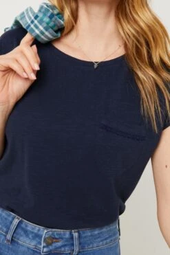 FatFace Blue Ivy Lace T-Shirt -Fat Face Shop C42022s3