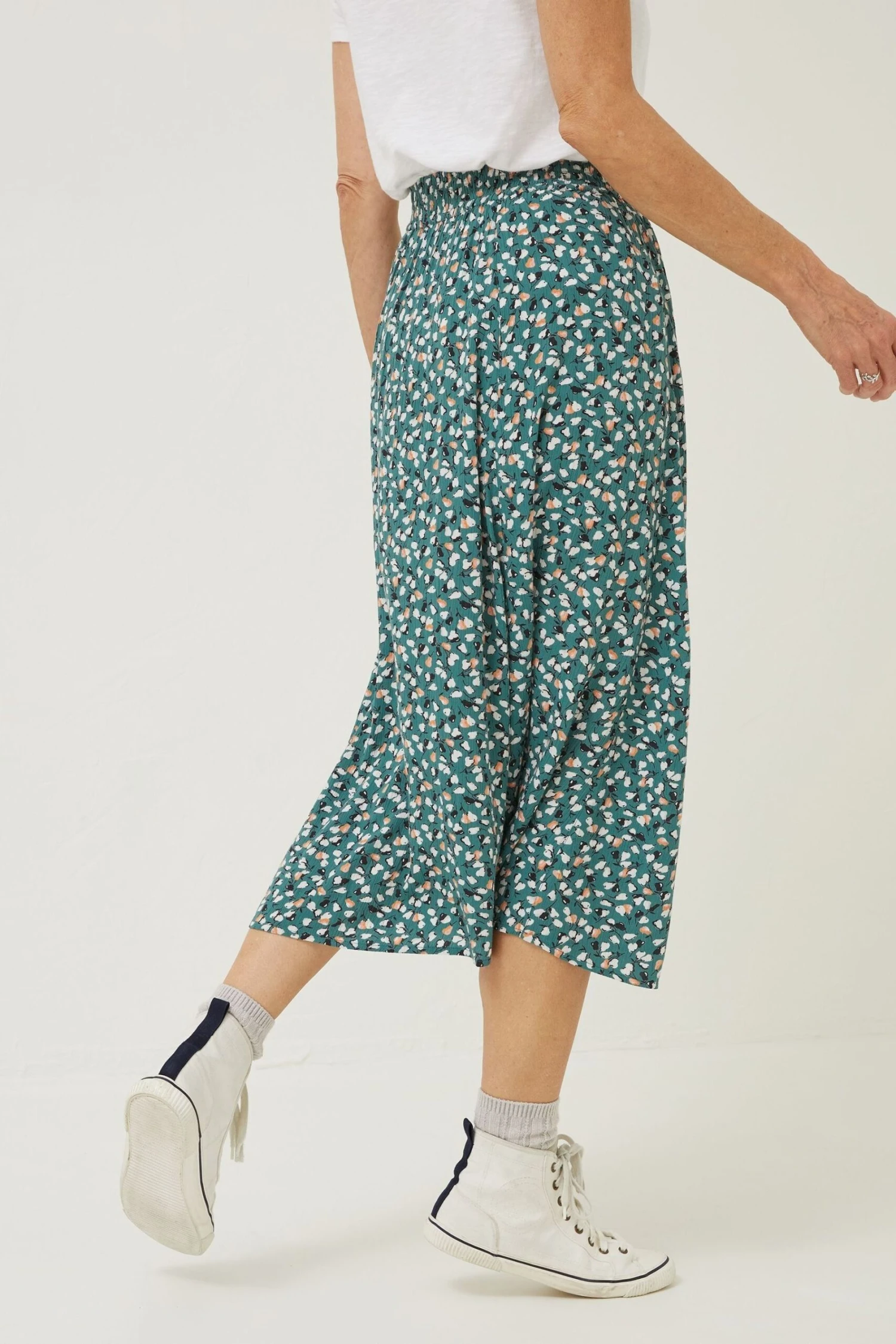 FatFace Green Millie Ditsy Pears Midi Skirt 4 FatFace Green Millie Ditsy Pears Midi Skirt - Image 2