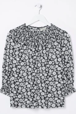 FatFace Sienna Springtime Floral Black Top -Fat Face Shop D57 884s5