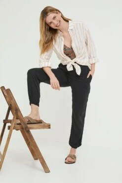 FatFace Billie Linen Blend White Shirt -Fat Face Shop D57594s7