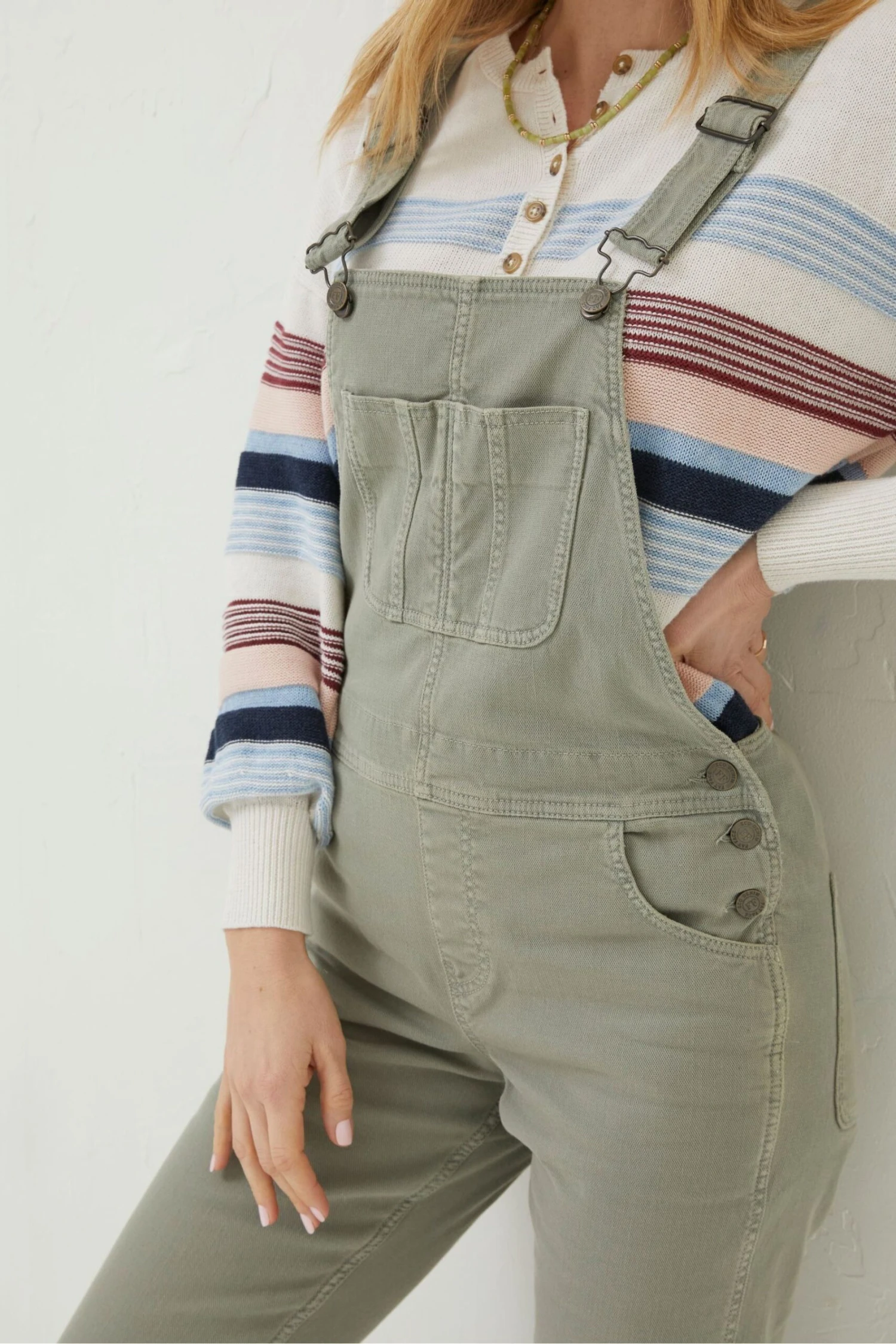 FatFace Green Lewes Canvas Dungarees 6 FatFace Green Lewes Canvas Dungarees - Image 4