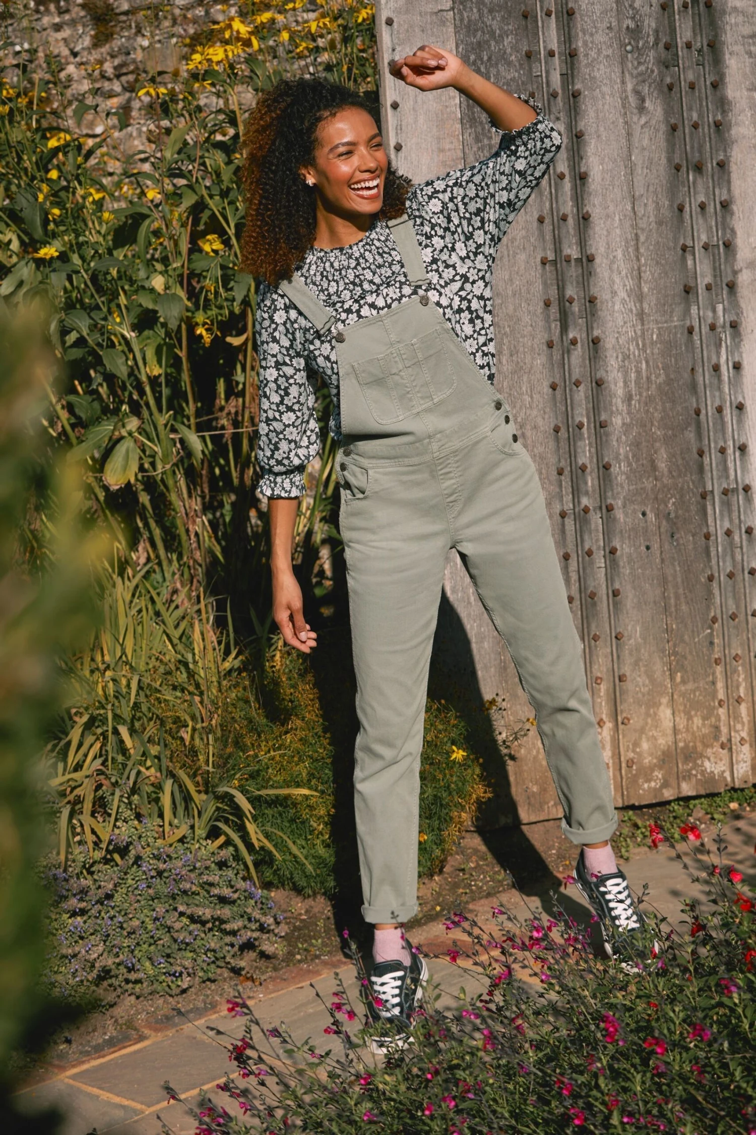 FatFace Green Lewes Canvas Dungarees 10 FatFace Green Lewes Canvas Dungarees - Image 8