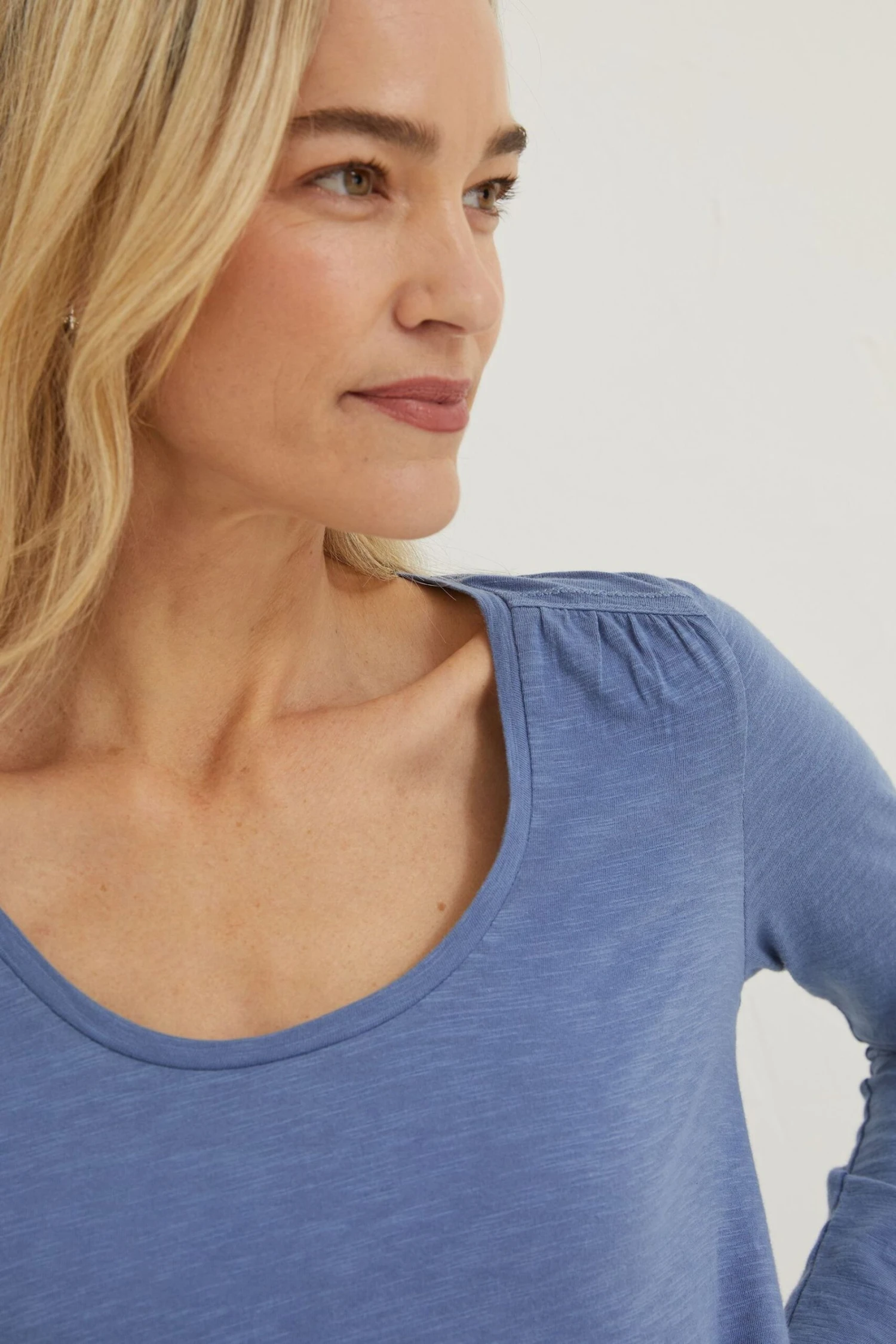 FatFace Blue Persia Organic Cotton T-Shirt 5 FatFace Blue Persia Organic Cotton T-Shirt - Image 3