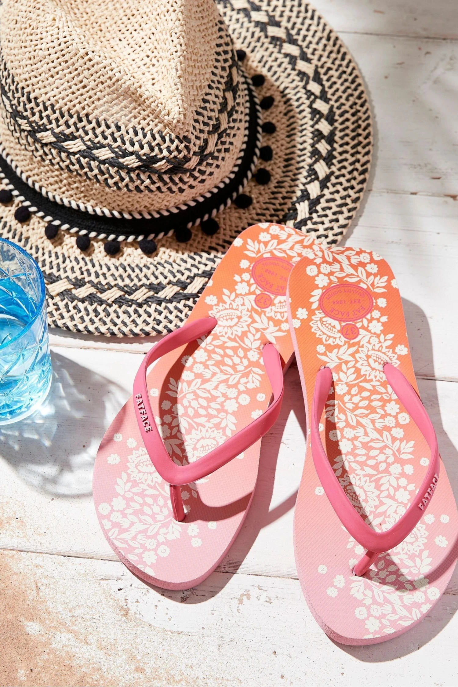 FatFace Pink Portloe Ombre Flip Flops 5 FatFace Pink Portloe Ombre Flip Flops - Image 3