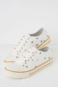 FatFace Lola Bee White Canvas Trainers -Fat Face Shop D63 768s3