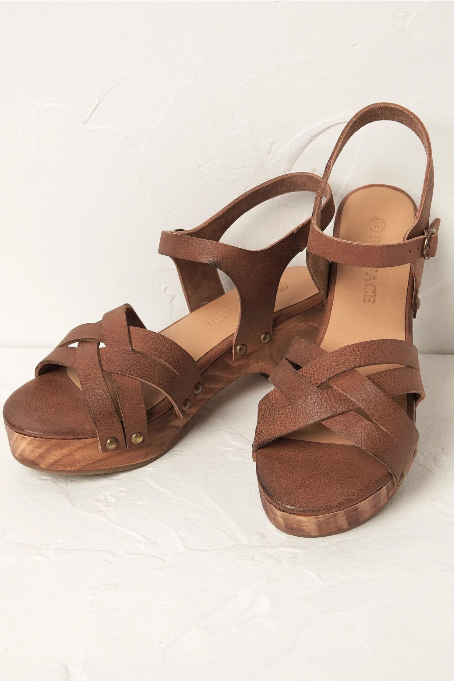 FatFace Leather Brown Sandals 5 FatFace Leather Brown Sandals - Image 3