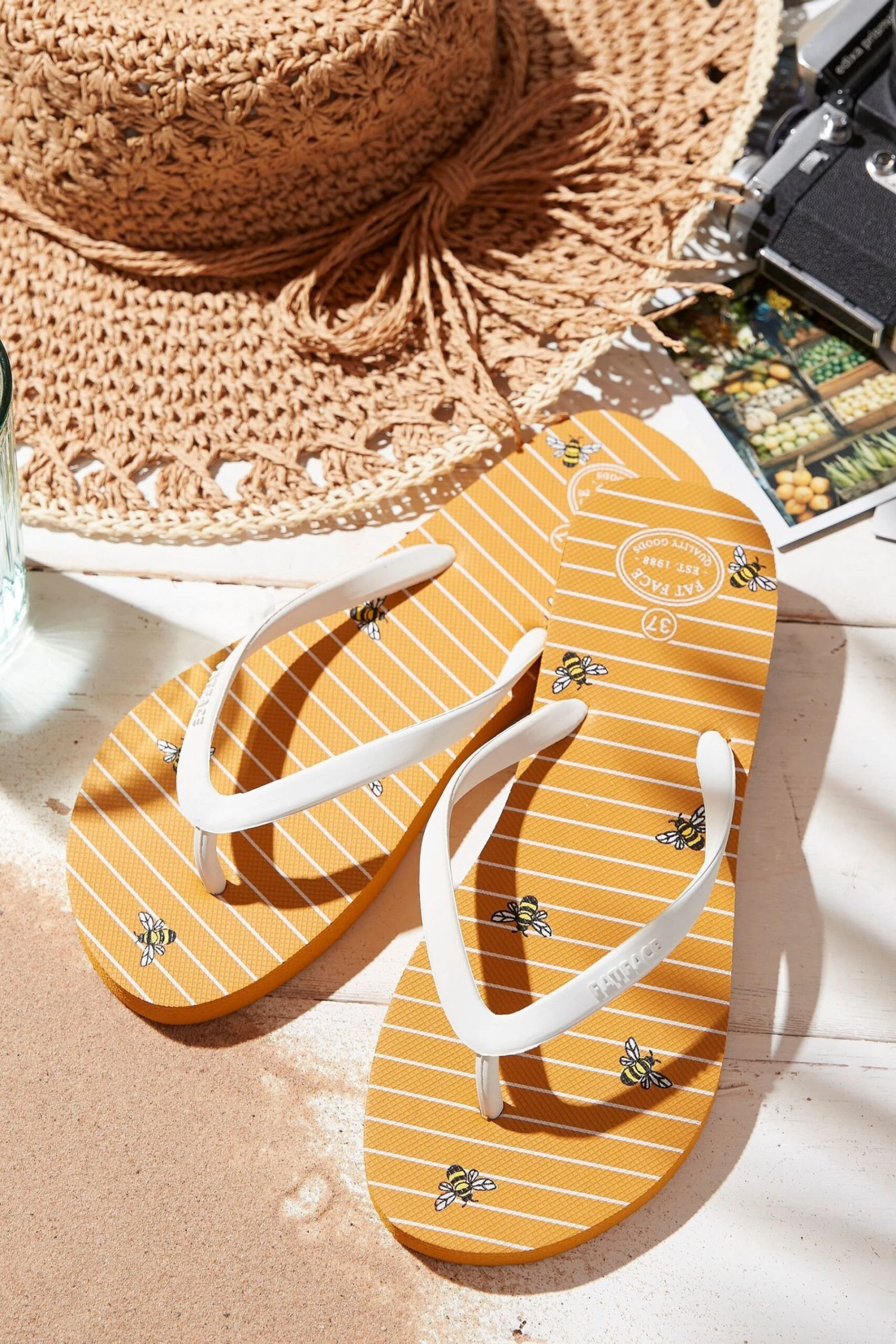 FatFace Yellow Portloe Bee Print Flip Flops 5 FatFace Yellow Portloe Bee Print Flip Flops - Image 3