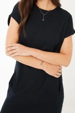 FatFace Iris Black Jersey Dress 8 FatFace Iris Black Jersey Dress -Fat Face Shop D69774s3