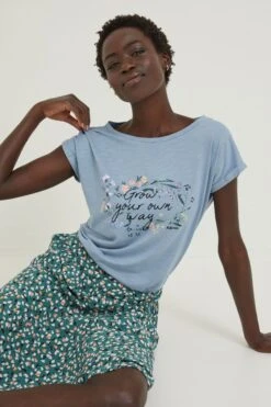 FatFace Blue Grow Your Own Way T-Shirt -Fat Face Shop D78313s3