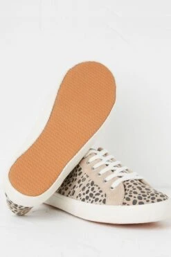 FatFace Natural Harlow Animal Print Trainers 7 FatFace Natural Harlow Animal Print Trainers -Fat Face Shop D90551s3