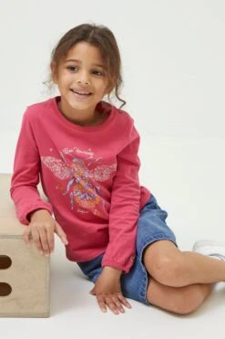 FatFace Red Bee Graphic T-Shirt -Fat Face Shop D90588s3