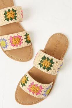 FatFace Natural Penelope Tile Crochet Sliders -Fat Face Shop M89697s4