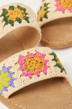 FatFace Natural Penelope Tile Crochet Sliders -Fat Face Shop M89697s8