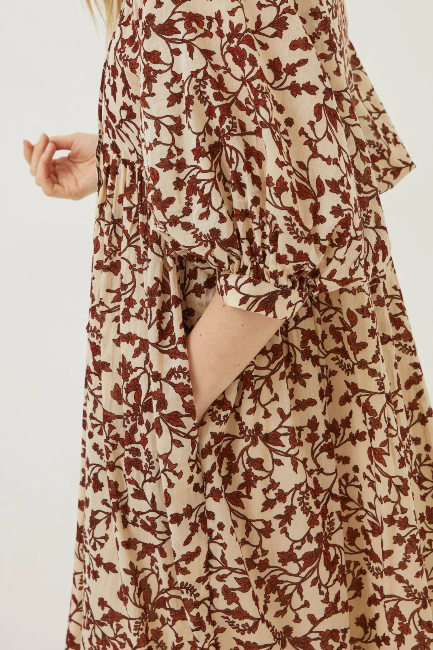 FatFace Scarlett Floral Brown Dress 7 FatFace Scarlett Floral Brown Dress - Image 5