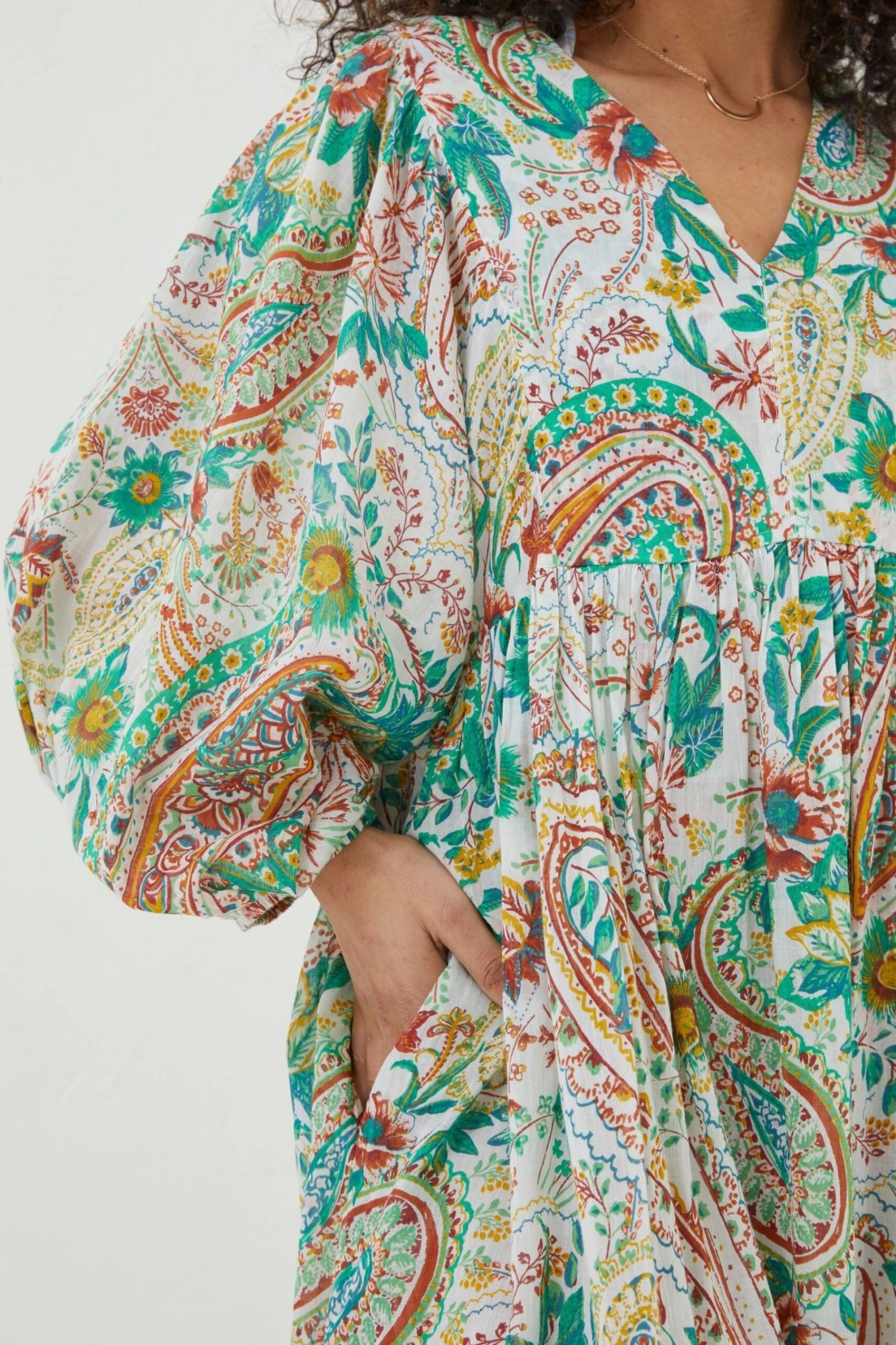 FatFace Natural Jocelyn Paisley Maxi Dress 6 FatFace Natural Jocelyn Paisley Maxi Dress - Image 4