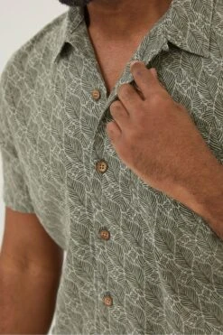 FatFace Green Dempsey Leaf Print Shirt -Fat Face Shop T54766s4