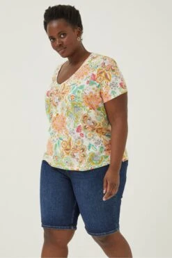 FatFace Natural Maggie Paradise Floral T-Shirt -Fat Face Shop T60277s4