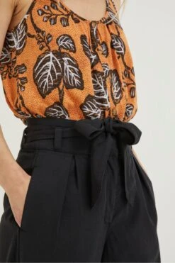 FatFace Mina Black Cropped Trousers -Fat Face Shop U04195s4